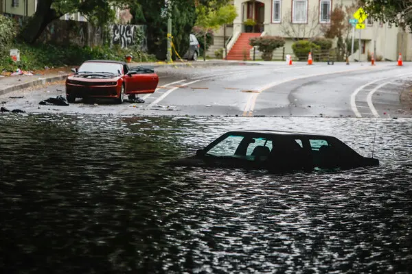 How to Stay Safe While Driving Through a Flash Flood